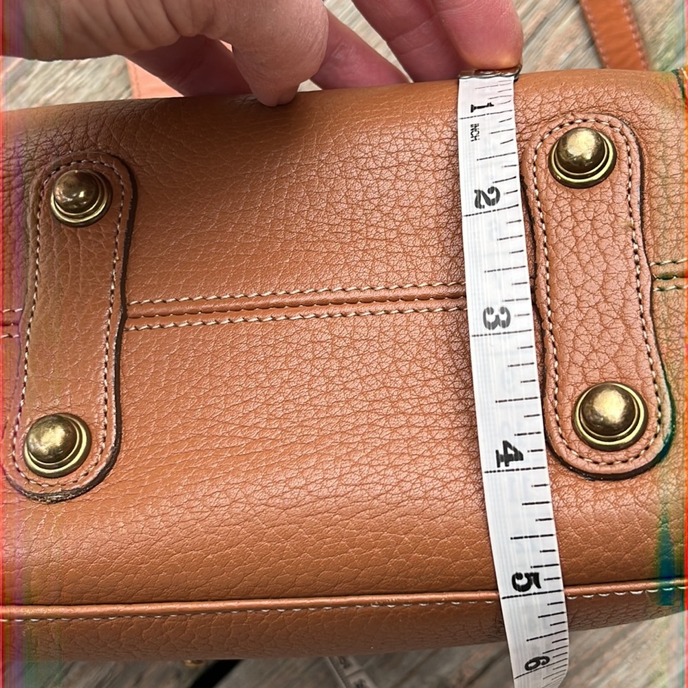 SOLD Dooney and Bourke all weather leather bag - Picture 11 of 12
